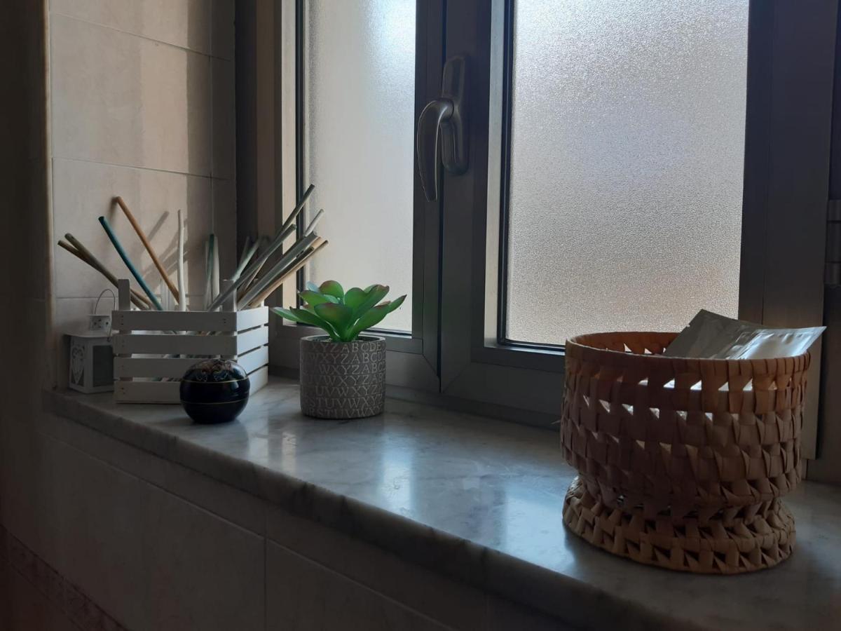 "Dint E Viche E Napule" Guest House Napoli Bagian luar foto