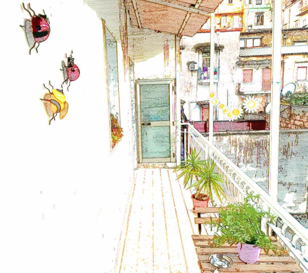 "Dint E Viche E Napule" Guest House Napoli Bagian luar foto