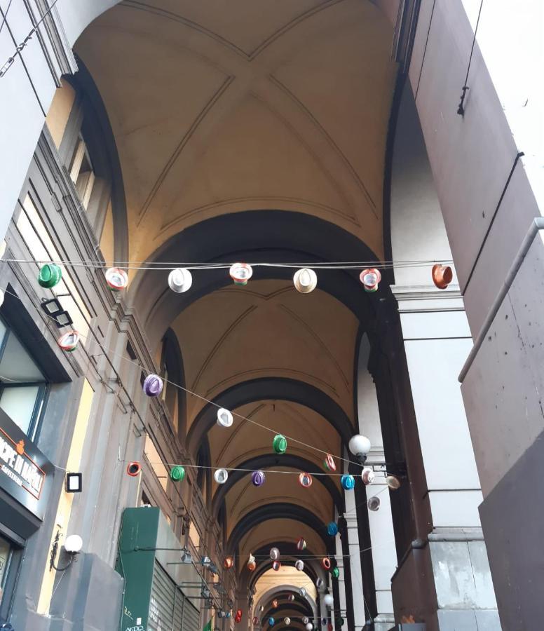 "Dint E Viche E Napule" Guest House Napoli Bagian luar foto