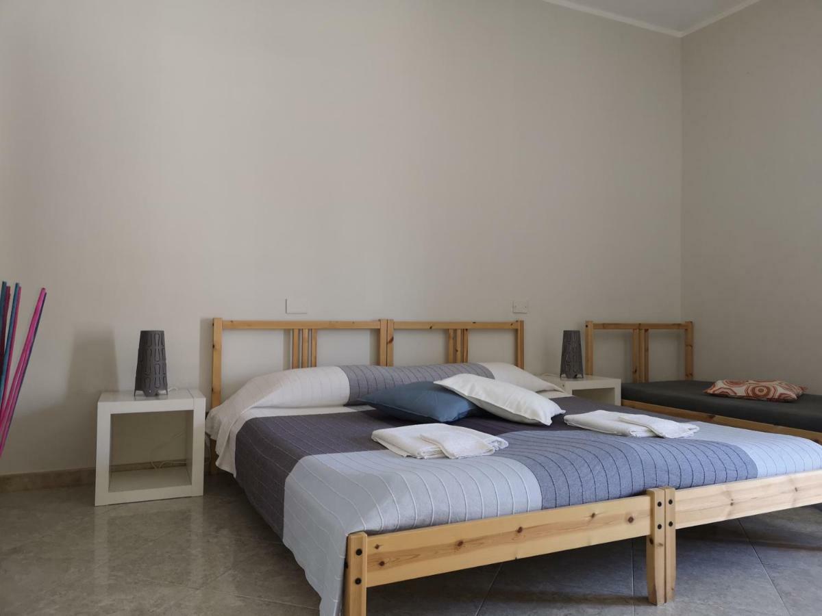 "Dint E Viche E Napule" Guest House Napoli Bagian luar foto