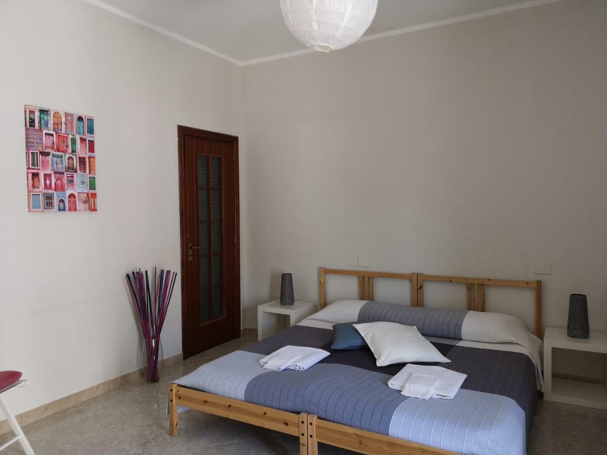 "Dint E Viche E Napule" Guest House Napoli Bagian luar foto